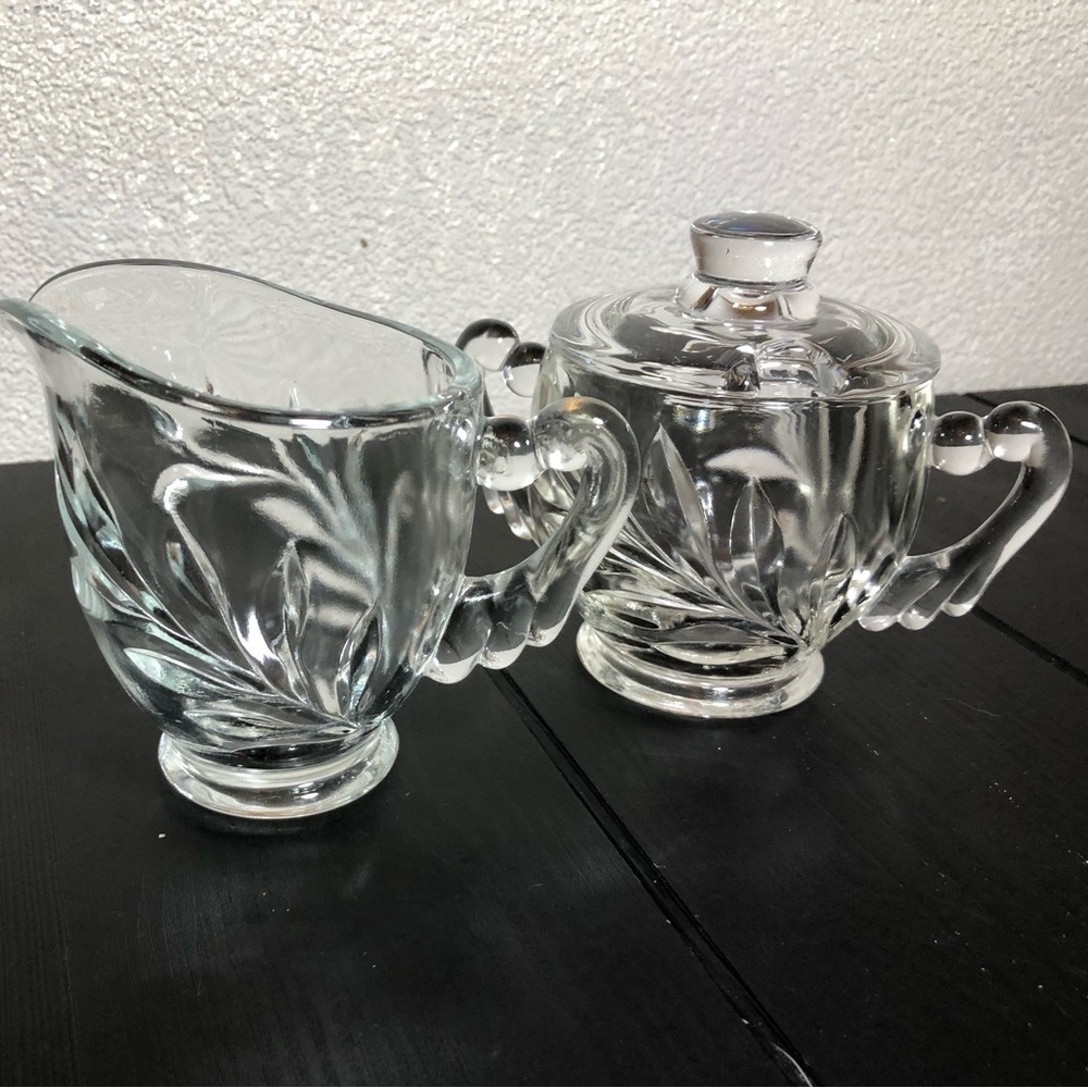 Vintage Indiana Glass Willow Pattern Clear Glass